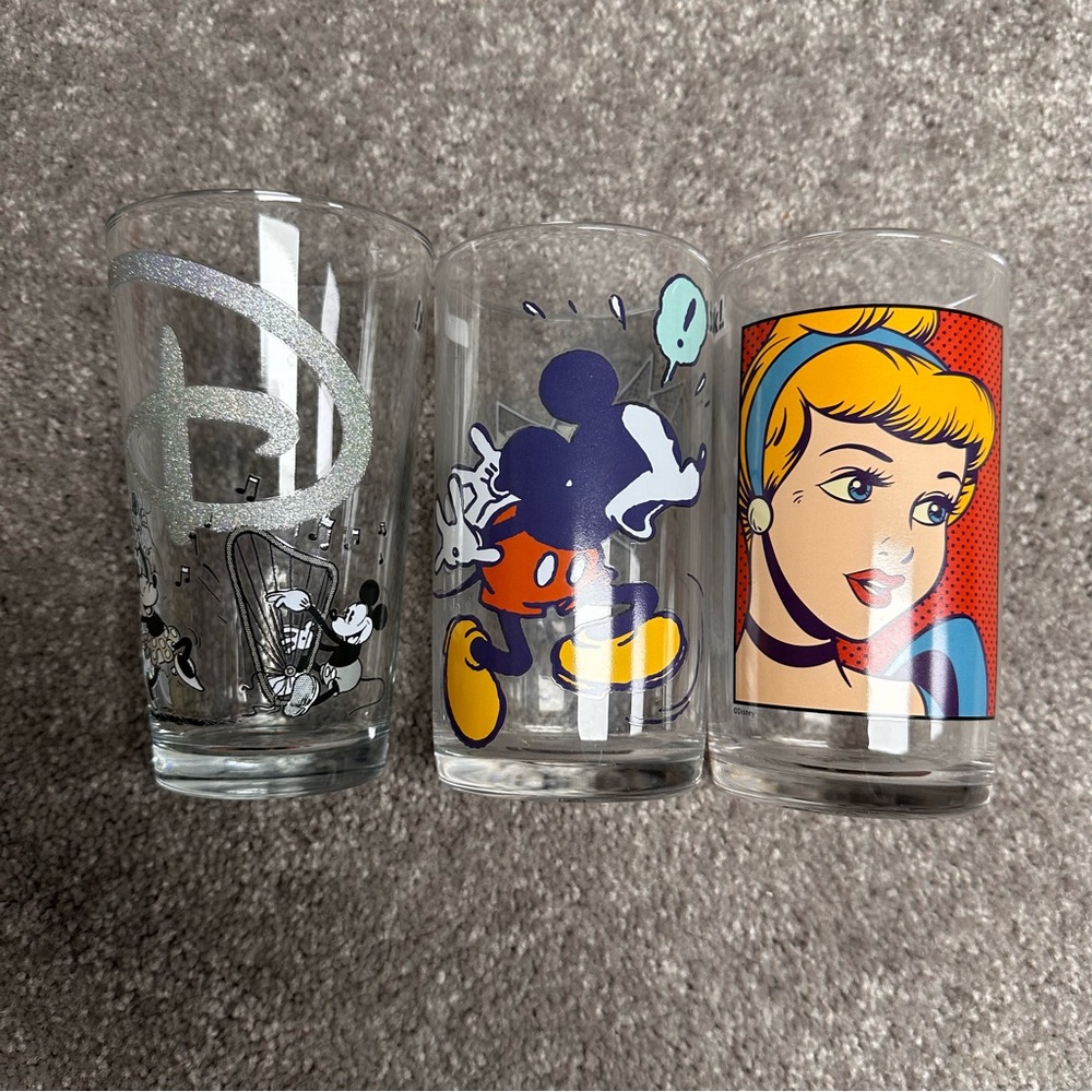 3 Disney Drinking Glasses